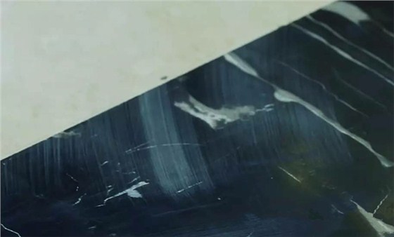 黑色石材翻新后发白